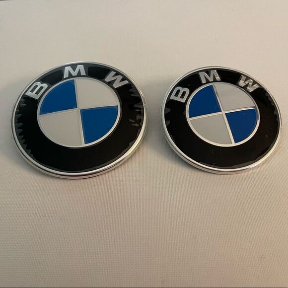 BMW logo Emblems for Hood & Trunk set of 2 Blue & Silver NWT - Picture 5 of 9